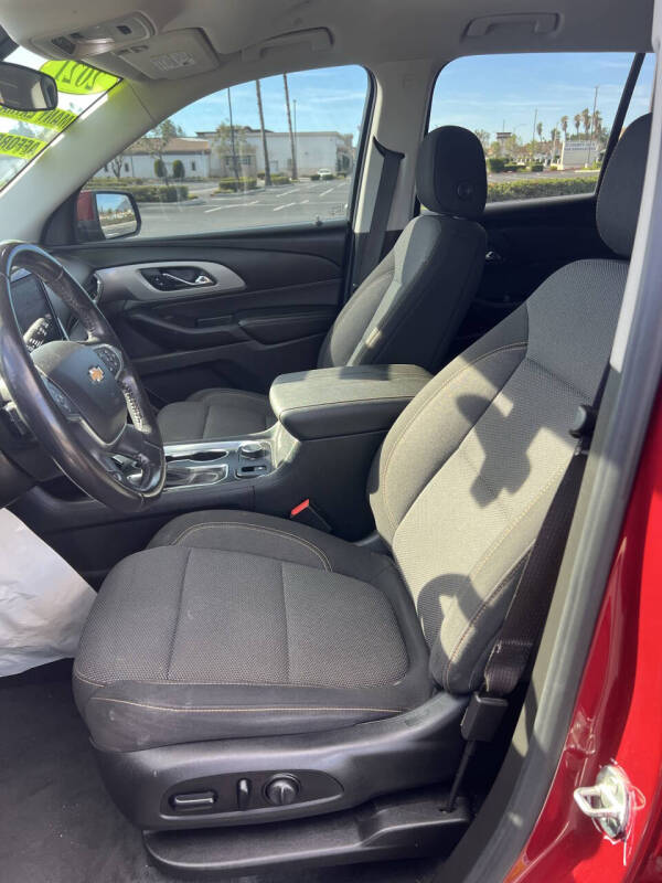 2021 Chevrolet Traverse LT Cloth