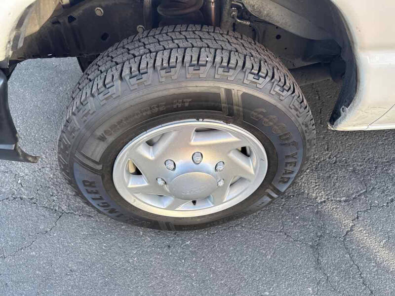 2013 Ford E-Series E-150