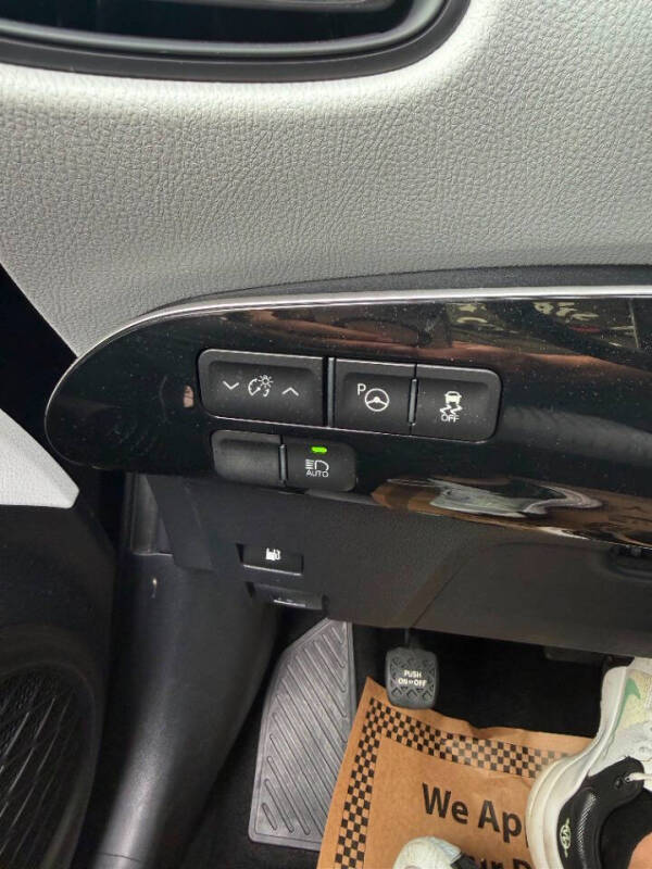 2018 Toyota Prius One