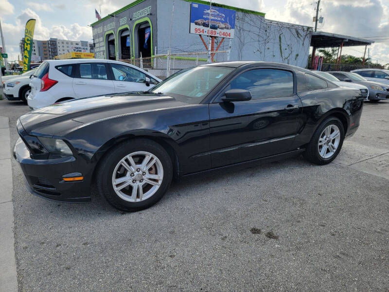 2014 Ford Mustang for sale at INTERNATIONAL AUTO BROKERS INC in Hollywood FL