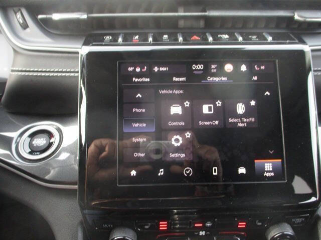 2022 Jeep Grand Cherokee L Laredo