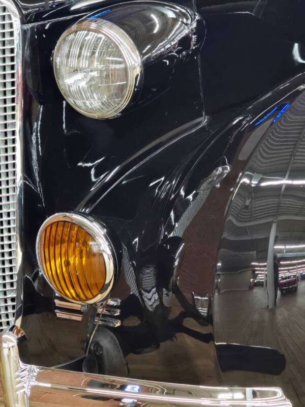 1937 Cadillac Series 70