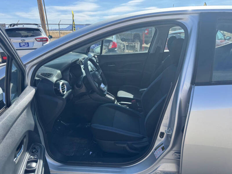 2023 Nissan Versa SV