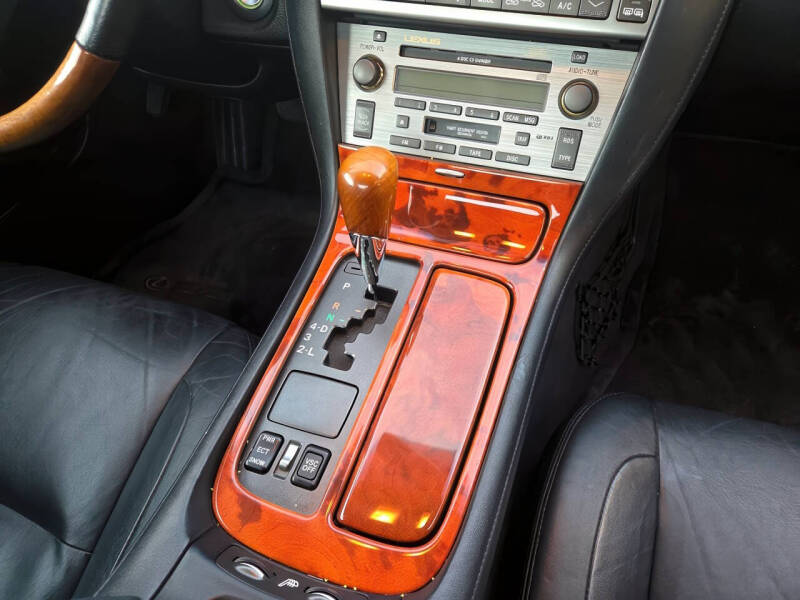 2002 Lexus SC 430