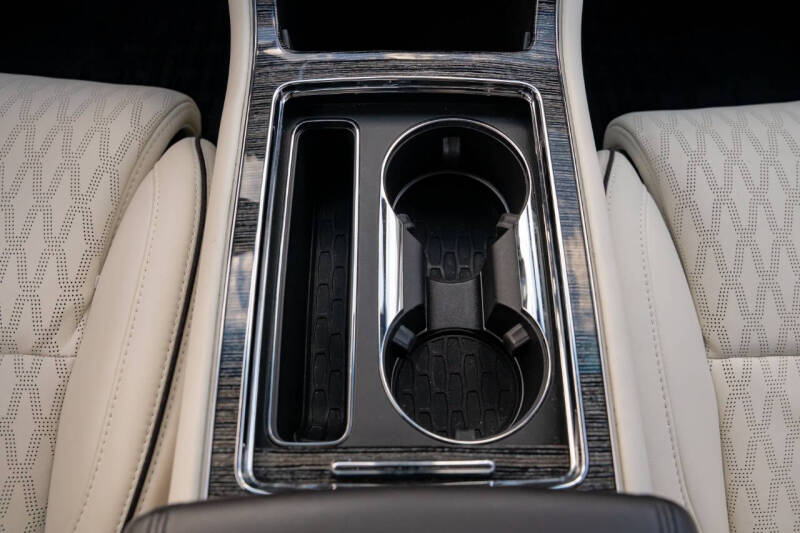 2020 Lincoln Continental Black Label