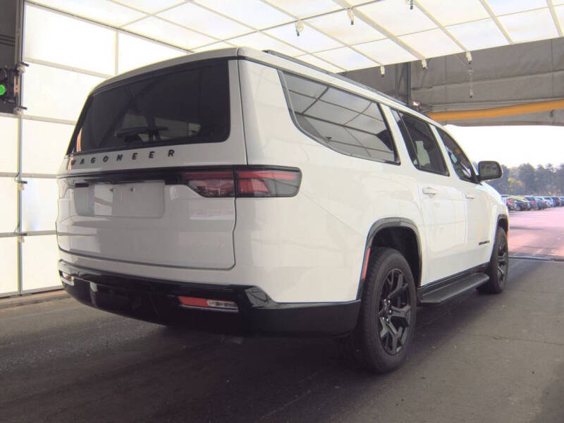 2024 Jeep Wagoneer L Carbide