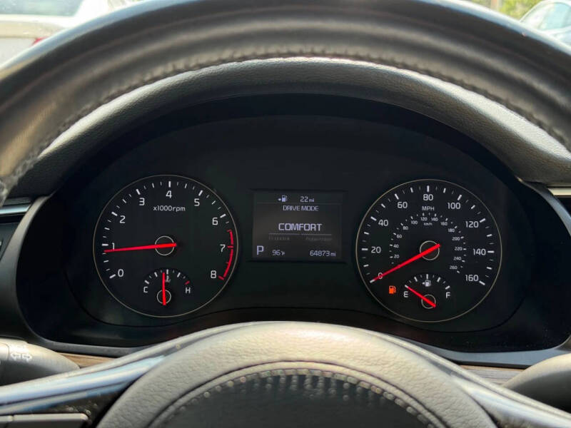 2017 Kia Cadenza Premium