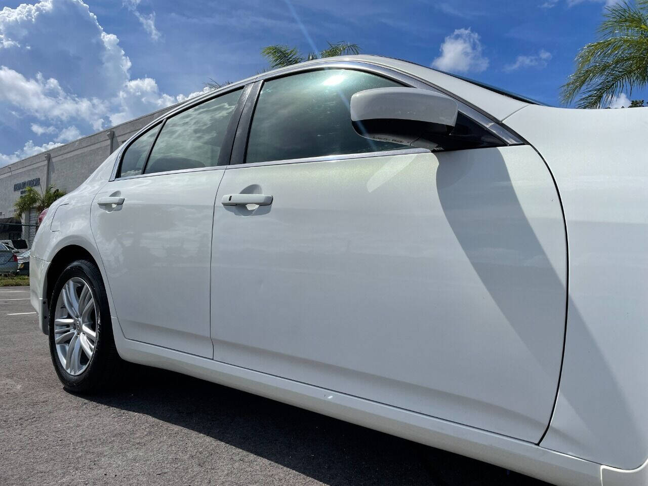 2013 INFINITI G37 Sedan