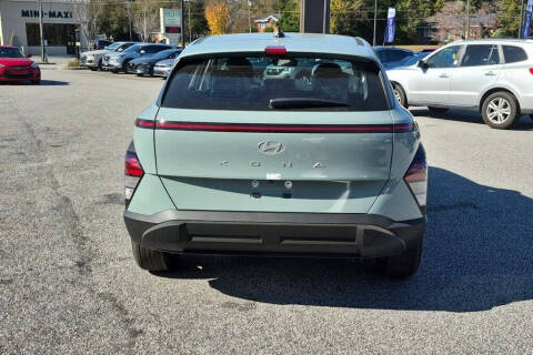 2027 Hyundai Kona SE