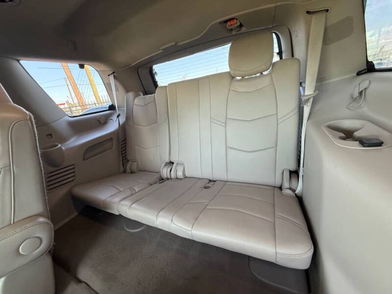 2015 Cadillac Escalade Luxury