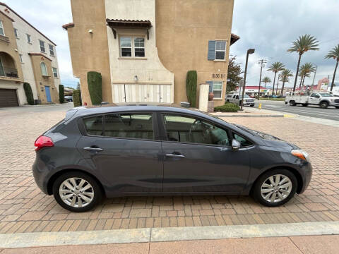 2016 Kia Forte5 EX