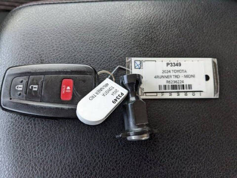 2024 Toyota 4Runner TRD Off-Road