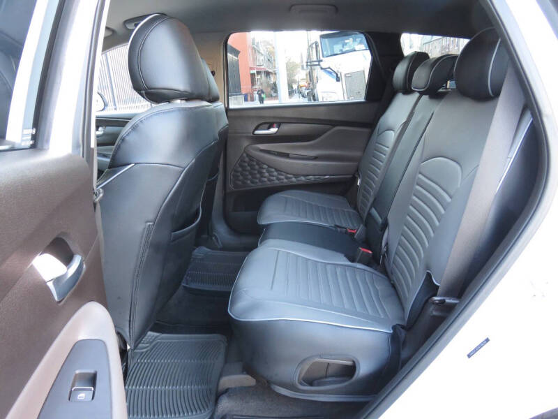 2019 Hyundai Santa Fe SE 2.4L