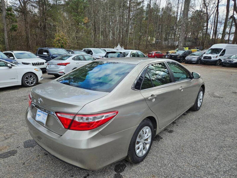 2016 Toyota Camry LE