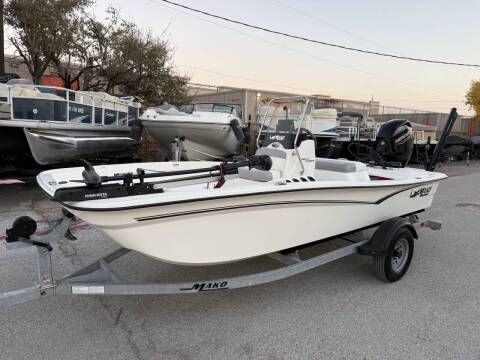 2023 Mako Pro Skiff 15 CC
