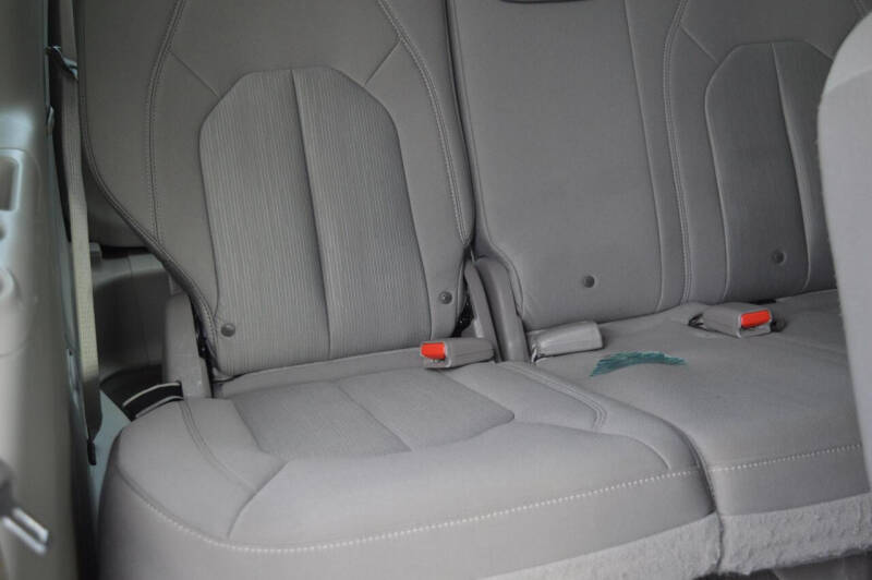 2017 Chrysler Pacifica LX