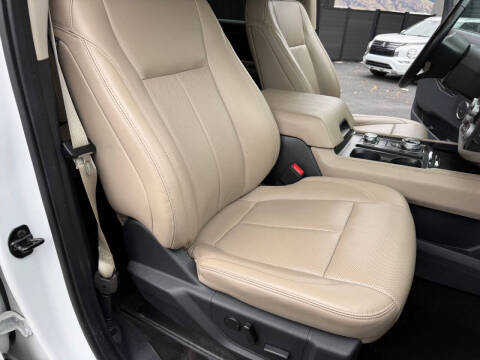 2023 Ford Expedition MAX XLT