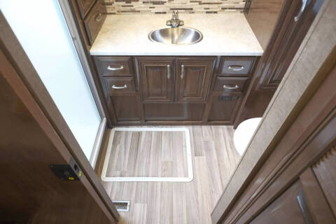 2018 Freightliner XCS Chassis