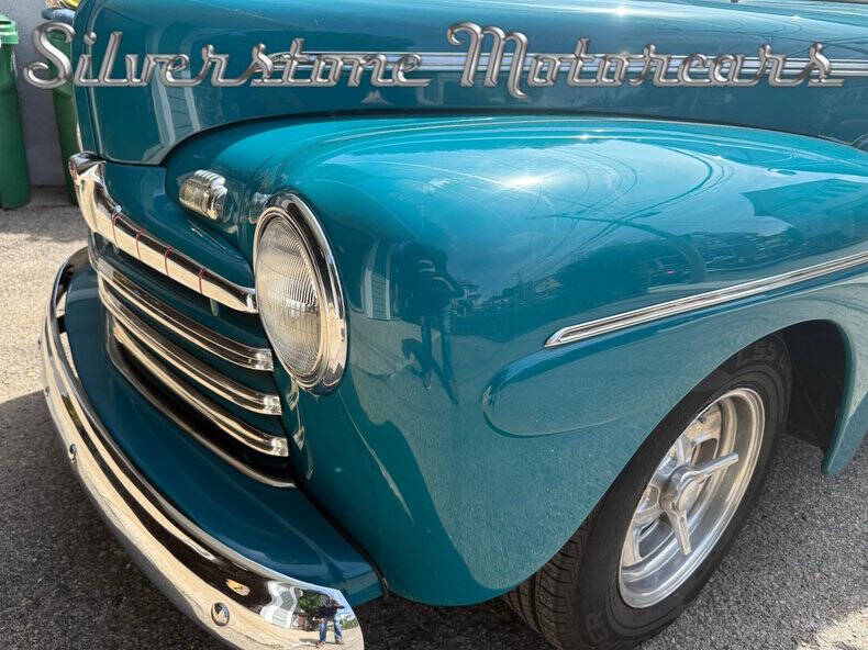 1946 Ford Super Deluxe