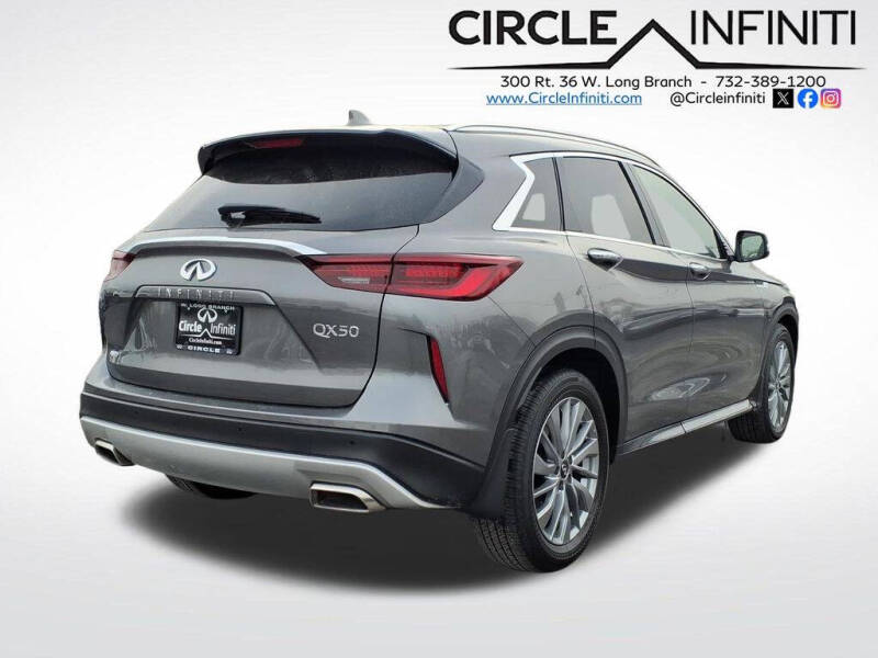 2025 Infiniti QX50 Luxe