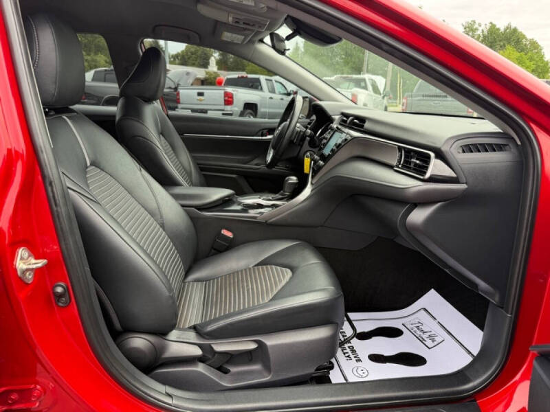 2019 Toyota Camry SE
