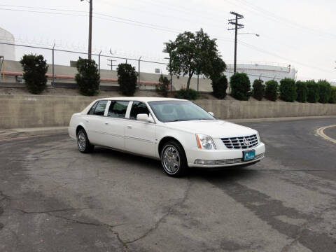 2007 Cadillac DTS 6-Door Limo