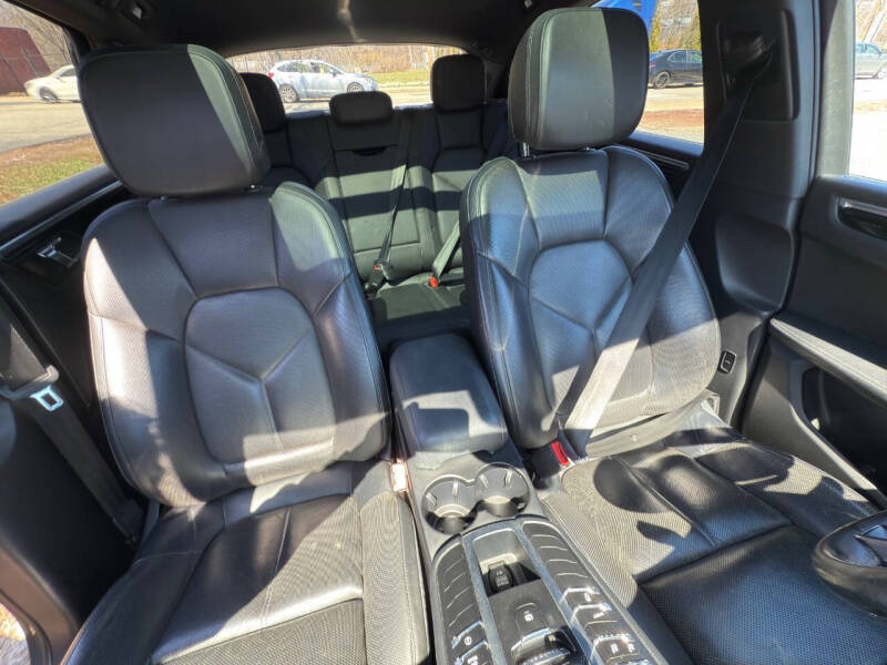 2016 Porsche Macan S