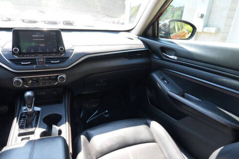 2020 Nissan Altima 2.5 SR