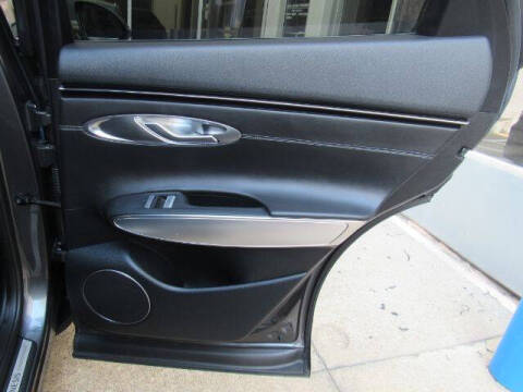 2023 Genesis GV70 2.5T Standard