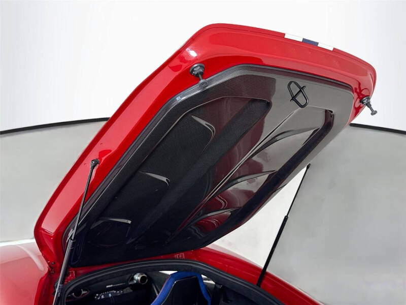 2024 Ferrari 812 Competizione