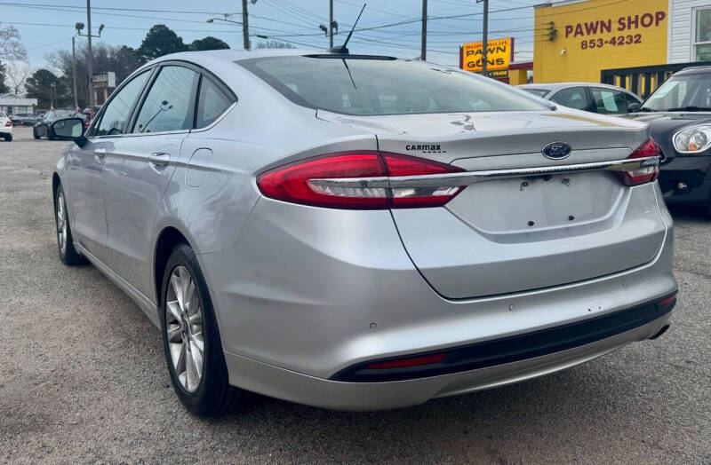 2017 Ford Fusion SE