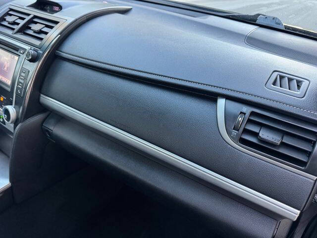 2014 Toyota Camry SE