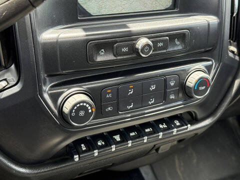 2022 Chevrolet Silverado 5500HD