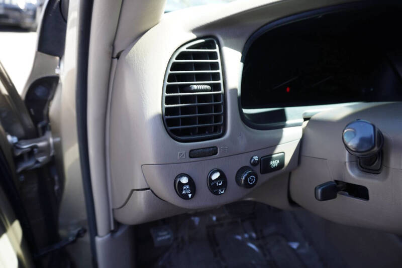 2005 Toyota Sequoia Limited