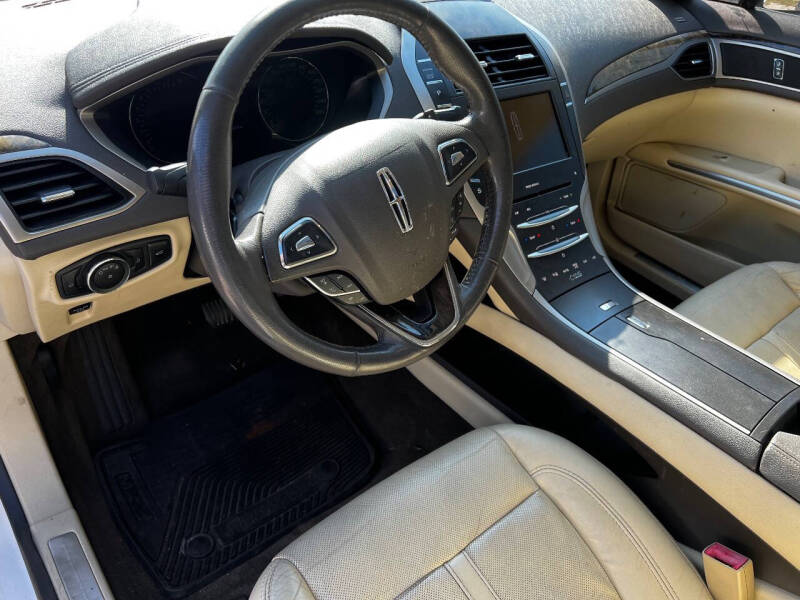 2013 Lincoln MKZ