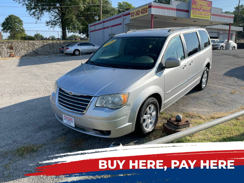 2010 Chrysler Town and Country for sale at Central Auto Credit Inc in Kansas City KS