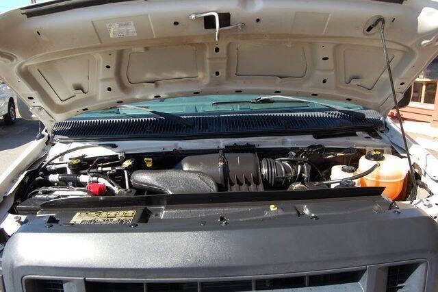 2013 Ford E-Series E-350 SD