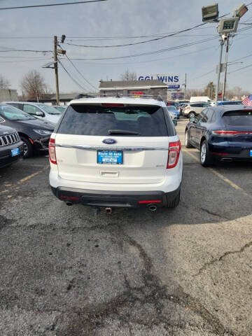 2015 Ford Explorer