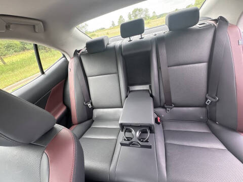 2017 Lexus IS 300
