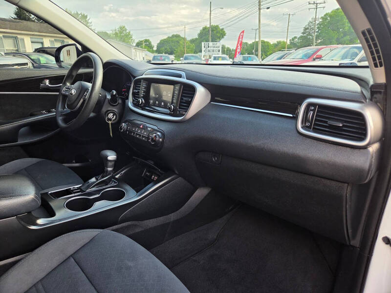 2020 Kia Sorento LX