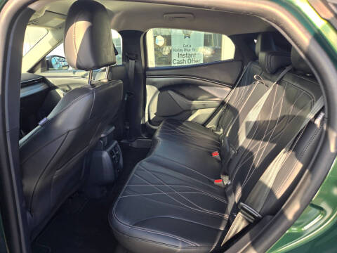 2025 Ford Mustang Mach-E Select