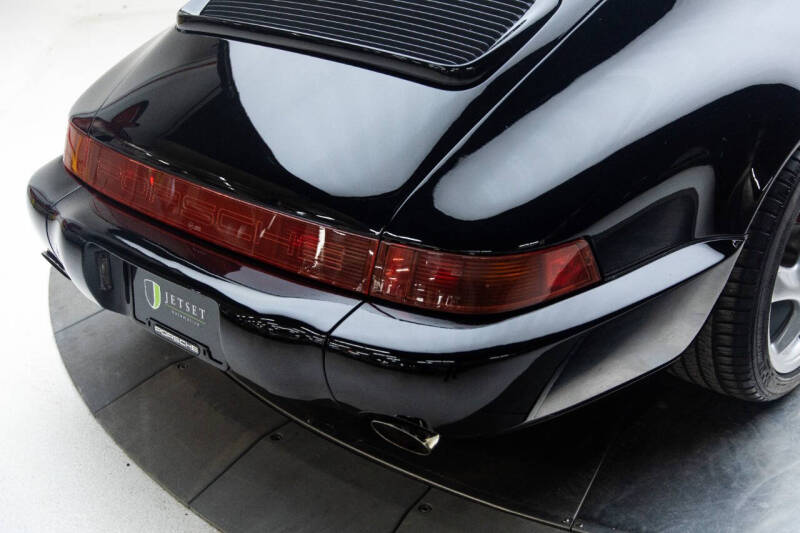 1991 Porsche 911 Carrera 2