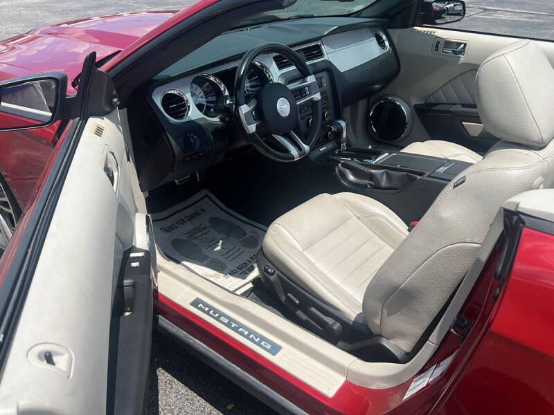 2011 Ford Mustang V6 Premium