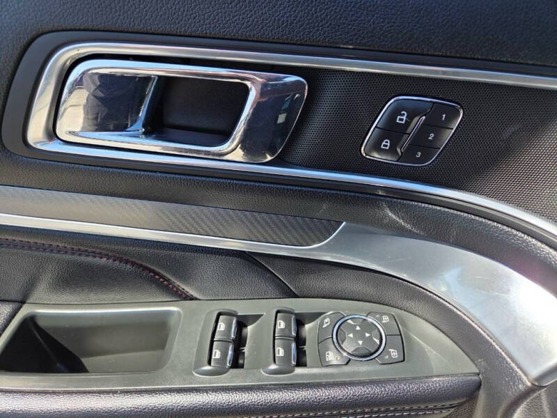2016 Ford Explorer Sport