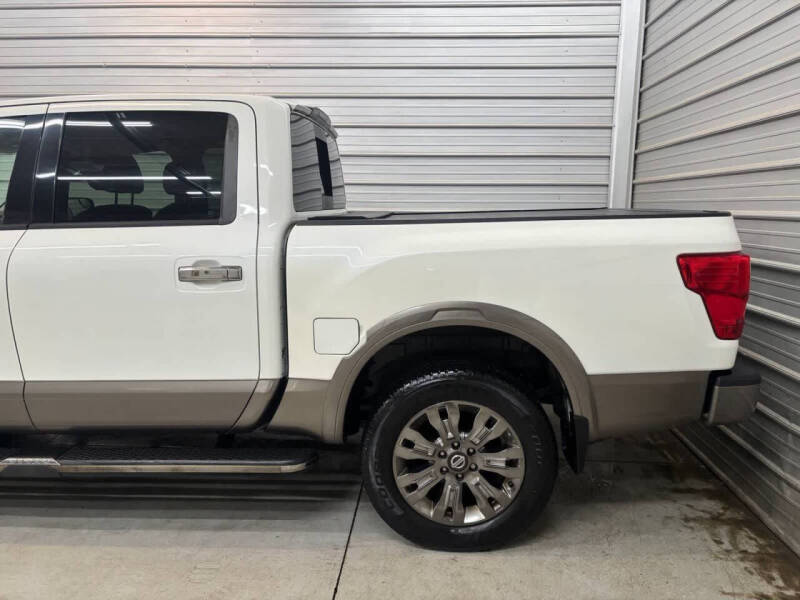 2019 Nissan Titan Platinum Reserve