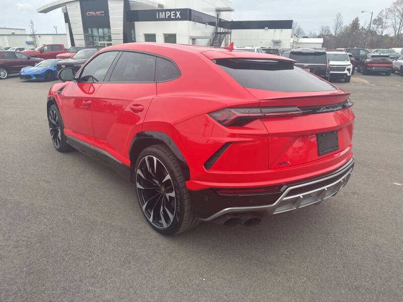 2019 Lamborghini Urus