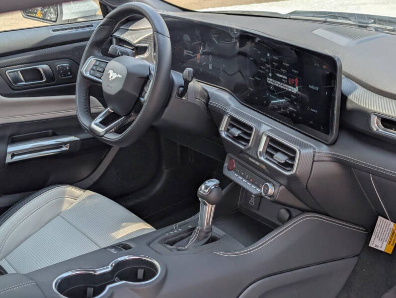 2025 Ford Mustang EcoBoost Premium