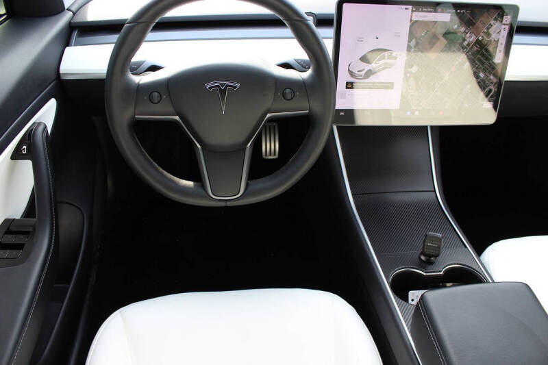2020 Tesla Model 3 Performance