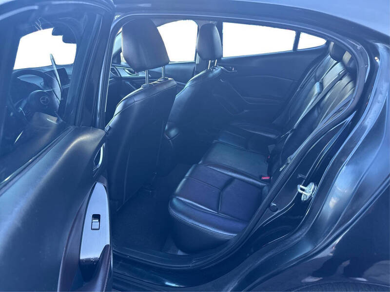 2017 Mazda MAZDA3 Touring