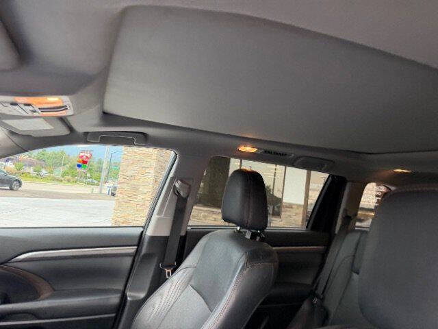 2017 Toyota Highlander Limited Platinum